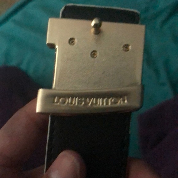 This is a Luis Vuitton supreme belt it is a collab - Picture 5 of 7